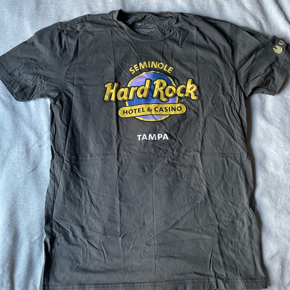 Hard Rock Cafe Seminole Men's gray T-Shirt